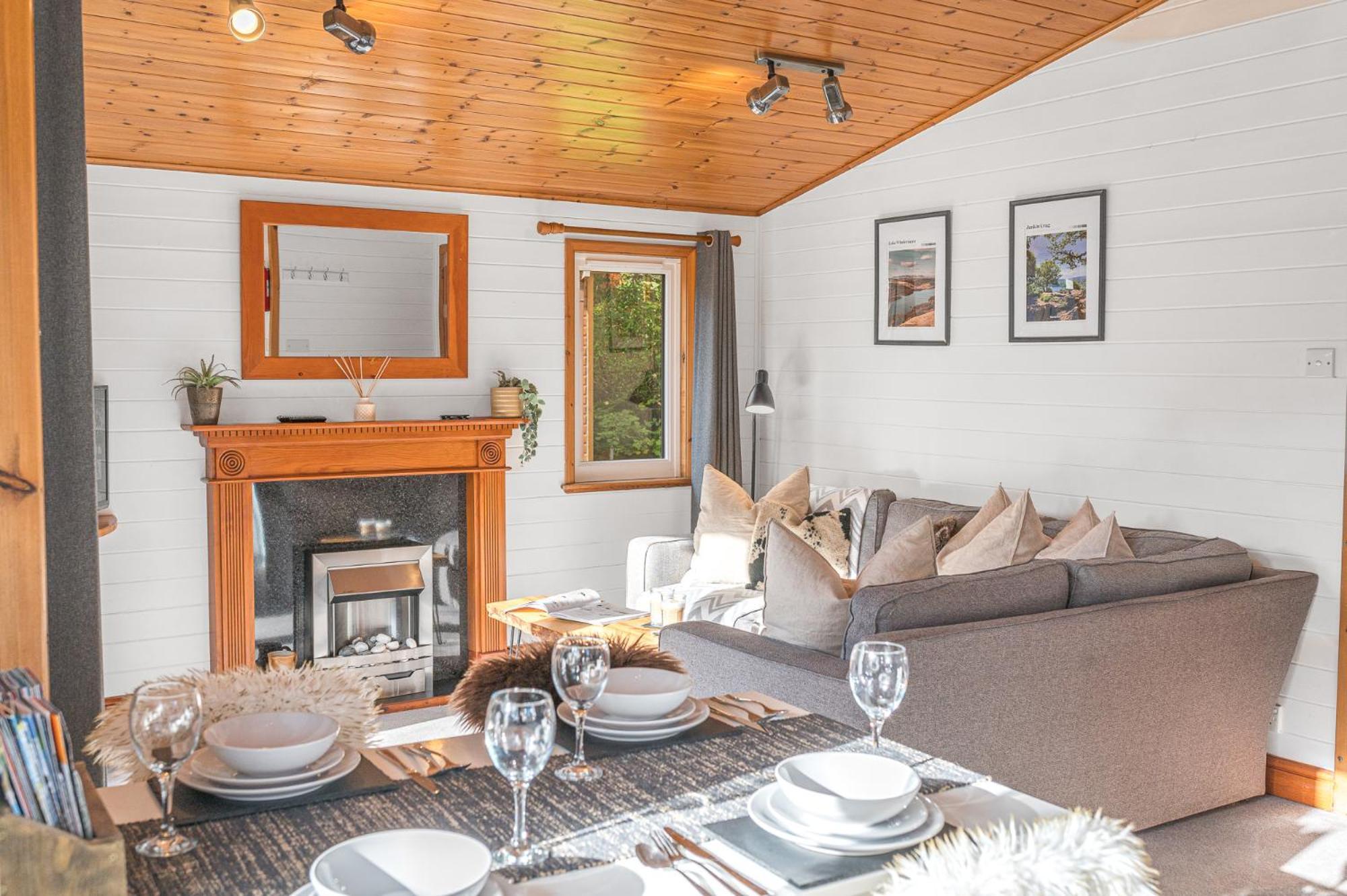 Bowness 45 - 2 Bedroom Lake Windermere Lodge מראה חיצוני תמונה